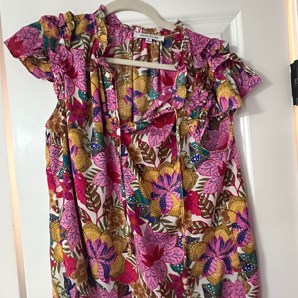 Spring Print Flutter Sleeve Top - image 1